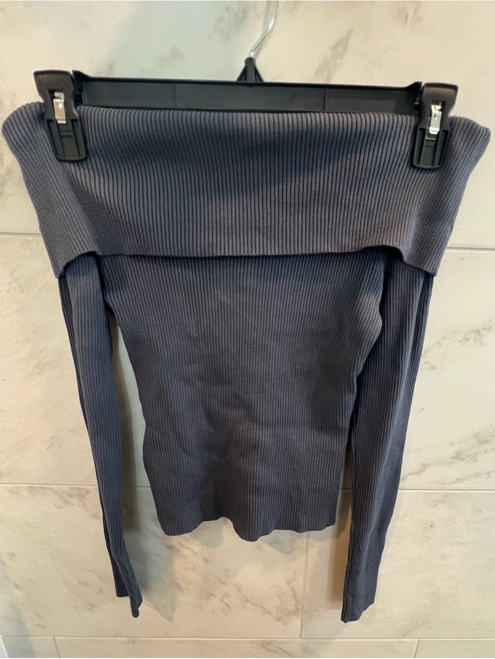 Ribbed Off-Shoulder Long Sleeve Top in Slate Gray/Blue